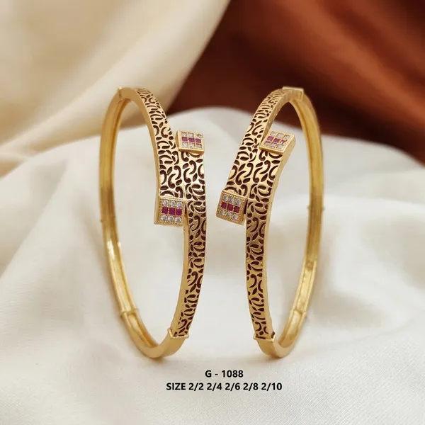 Meenakari_Filigree_Bangle_Set_For_Women