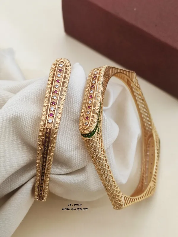 Stone_Studded_Bangles_For_Women