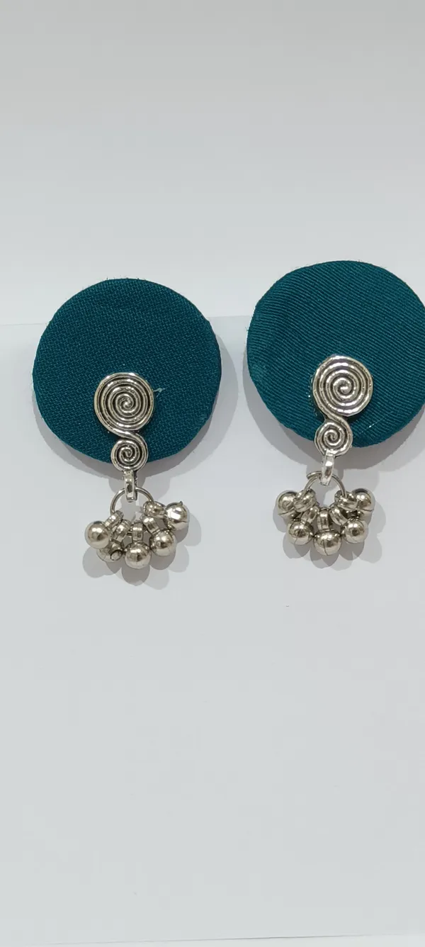 Multicolor_Oxidised_And_Pearl_And_Oxidised_Premium_Design_Drop_Earrings_And_Jhumka_Earrings_Combo_For_Women_(Pack_Of_2)
