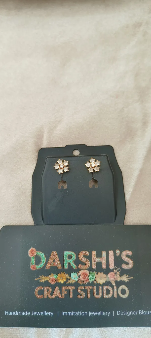 Rose_Gold_And_Gold_Brass_Premium_Design_Drop_Earrings_And_Stud_Earrings_Combo_For_Women_(Pack_Of_2)