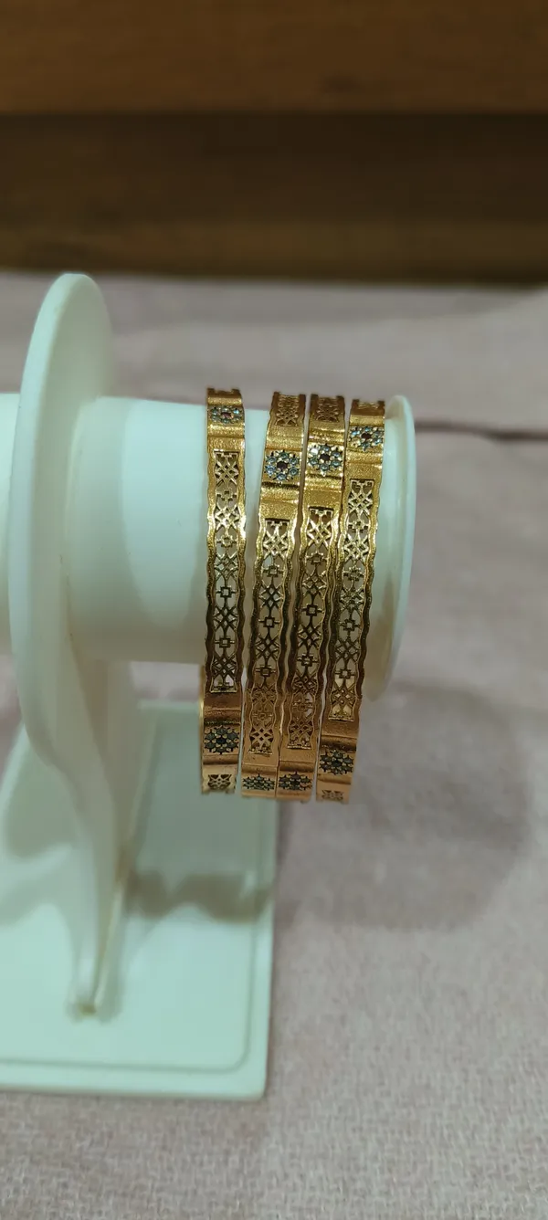 Gold_Brass_Premium_Design_Bangles_For_Women