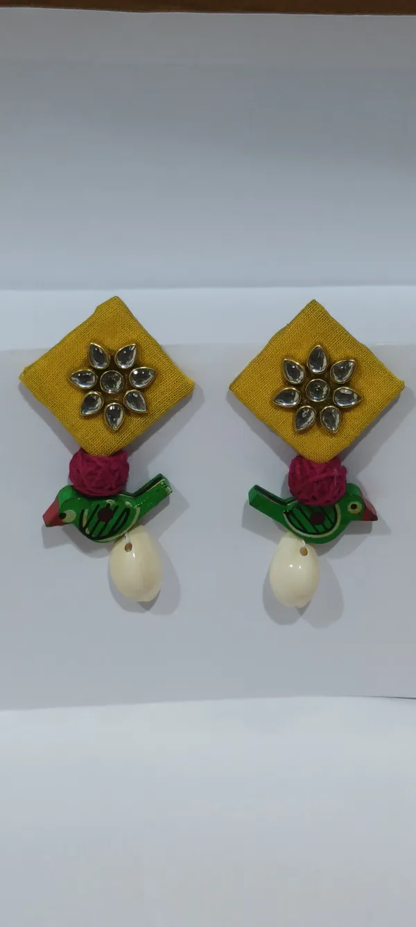 Multicolor_Gold_Zardosi_And_Kundan_Premium_Design_Teardrop_Earrings_And_Drop_Earrings_Combo_For_Women_(Pack_Of_2)