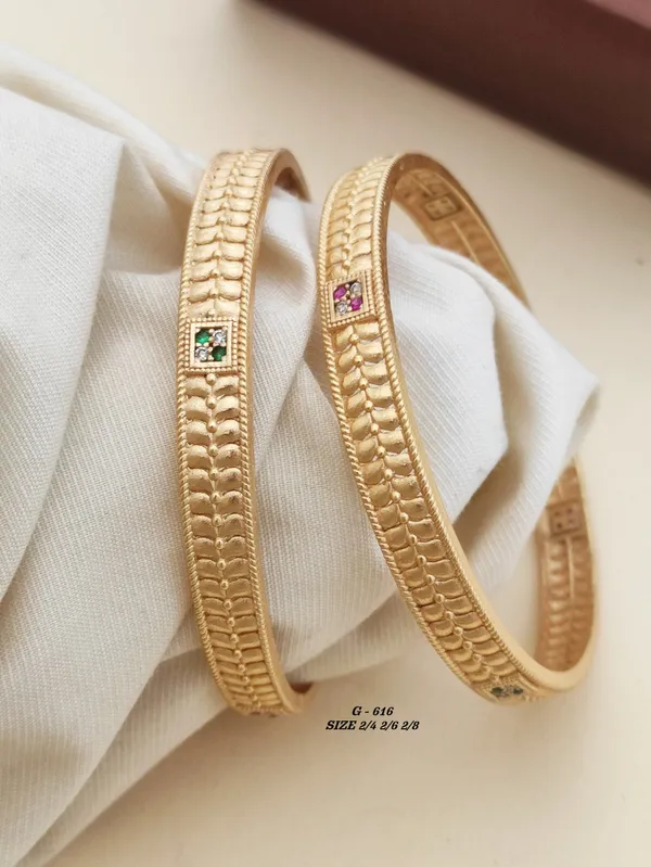 Textured_Bangles_With_Gemstone_Accents_For_Women