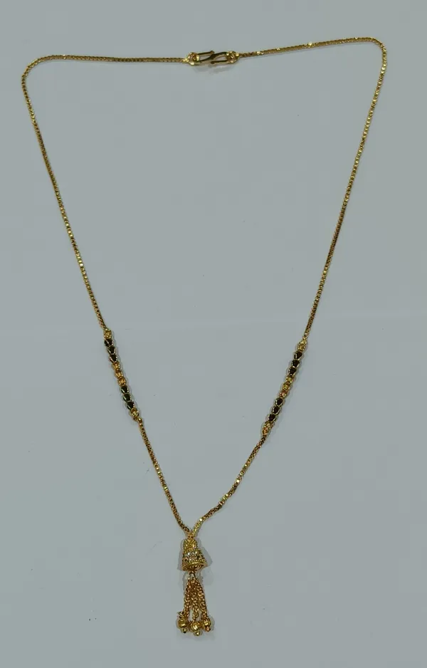 Gold-Toned_Chain_Necklace_With_Tassel_Pendant_For_Women