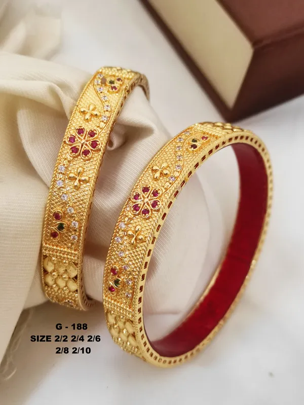 Red_Floral_Design_Bangles_For_Women