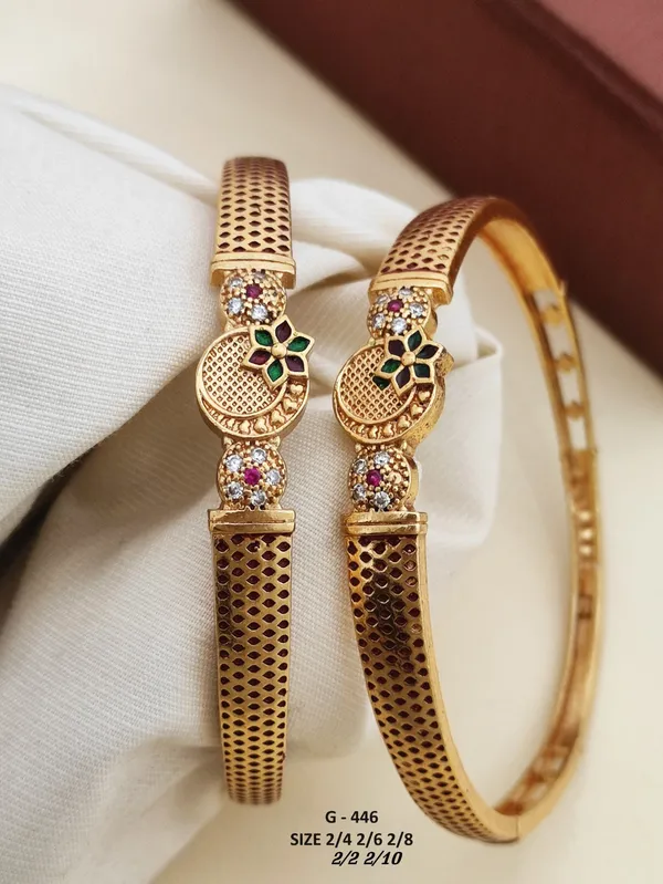 Floral_Design_Stone_Studded_Bangles_For_Women