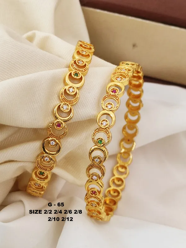 Multicolor_Stone_Circular_Pattern_Bangles_For_Women