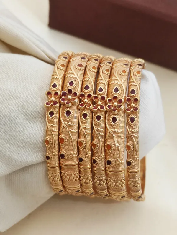 Floral_Kundan_Bangles_Set_Of_6