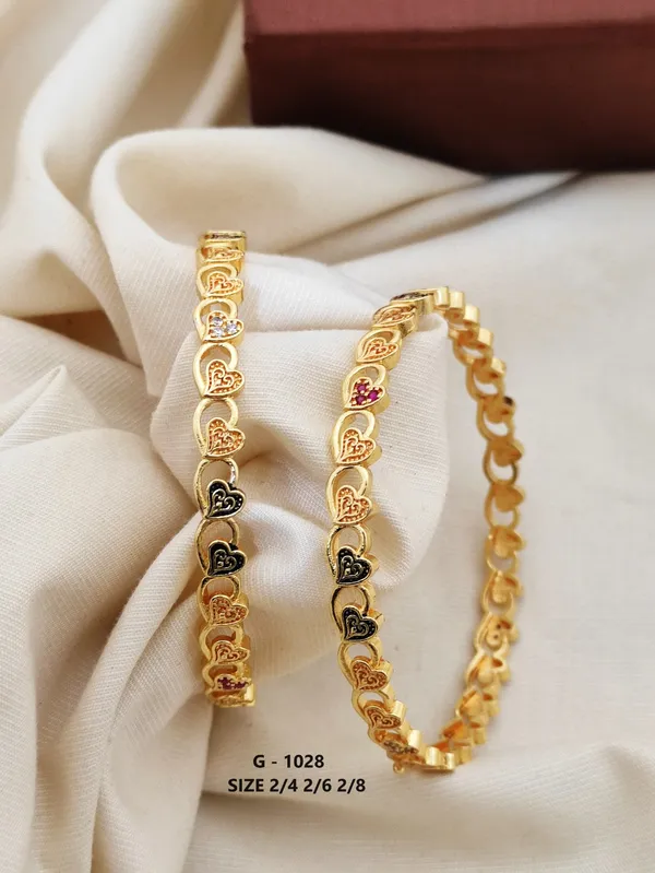 Heart_Design_Bangle_Set_For_Women