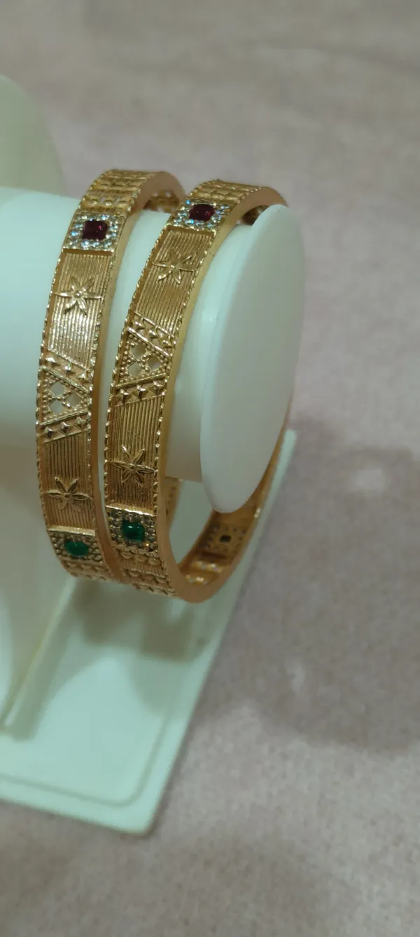 Gold_Brass_Premium_Design_Bangles_For_Women