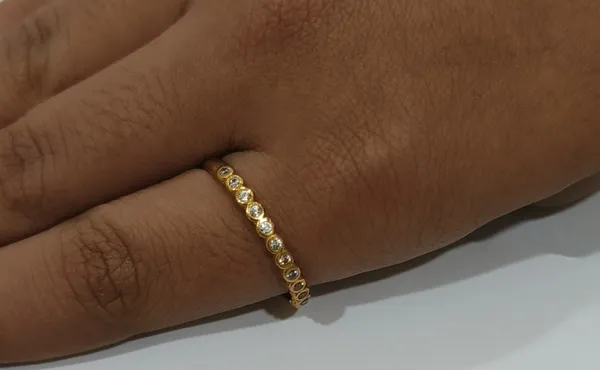 Gold_Bezel_Set_Diamond_Stackable_Ring_For_Women