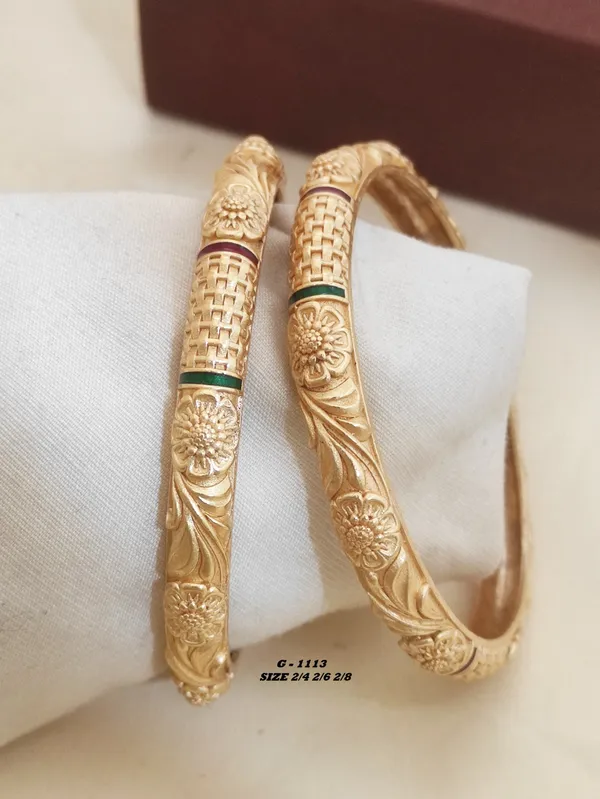 Floral_Engraved_Bangles_With_Green_Enamel_Accents