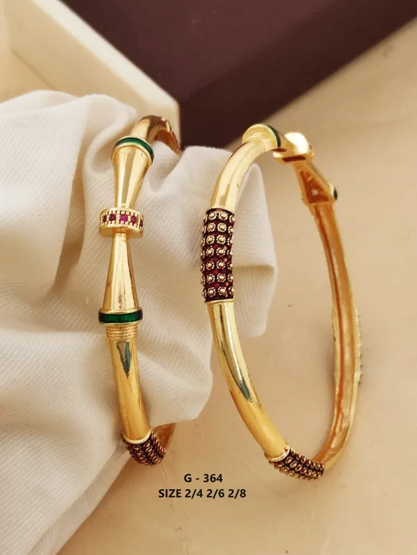 Stone_Studded_Designer_Bangles_For_Women