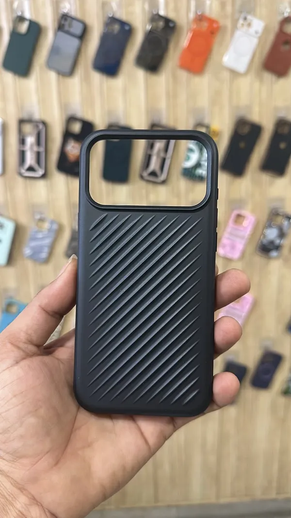 DYNAMYK_CASE_matte_black_smartphone_back_cover_
