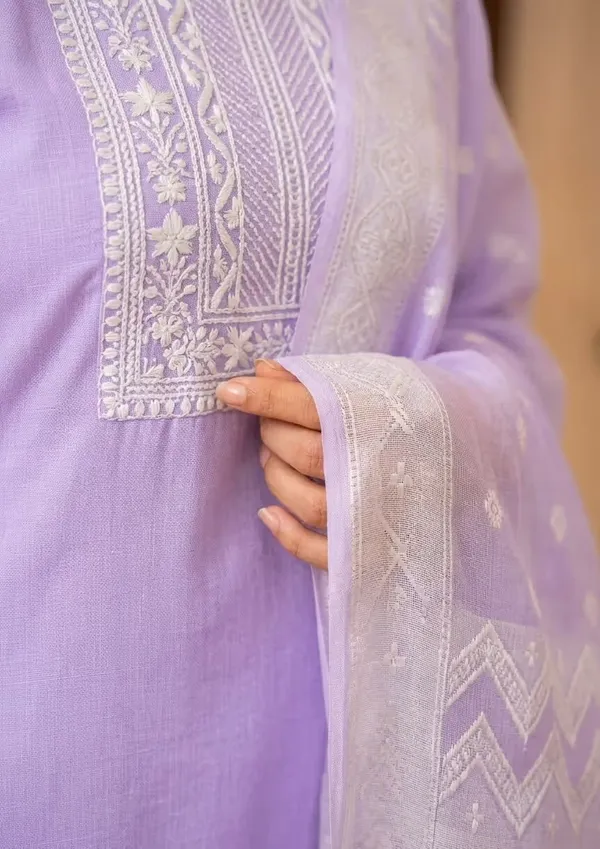 Lavender_Embroidered_Straight_Kurta_Set_With_Dupatta