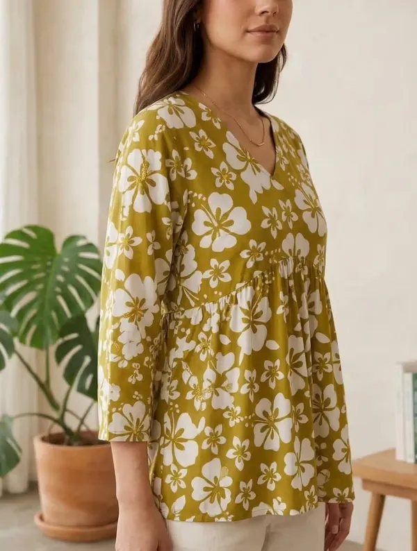 Mehendi_Green_Floral_Print_Rayon_V-Neck_Short_Kurti