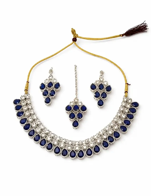 Elegant_Blue_Kundan_Necklace_Set_with_Matching_Earrings_&_Maang_Tikka