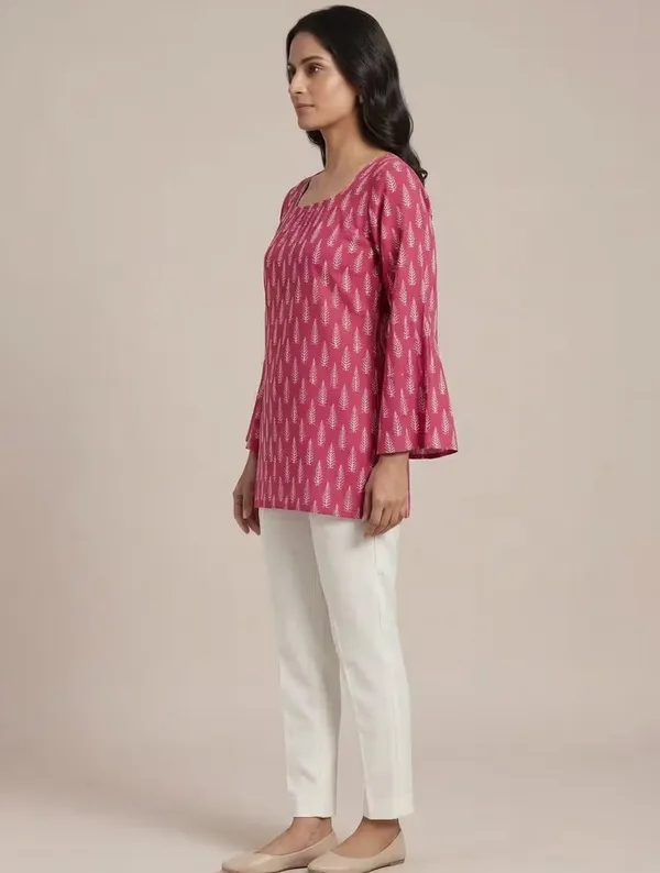 Pink_Leaf_Printed_Rayon_Short_Kurti_Top_For_Casual_Wear