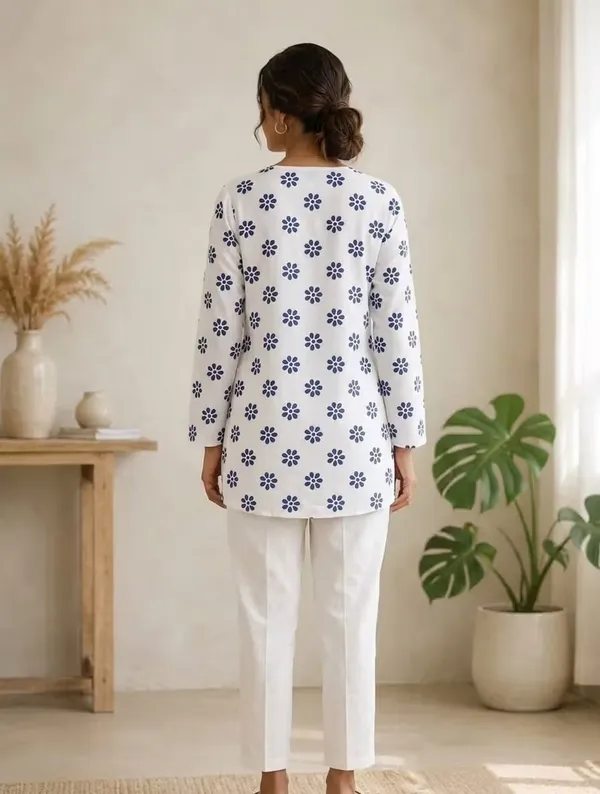 White_Floral_Printed_Rayon_V-Neck_Short_Kurti_For_Daily_Wear