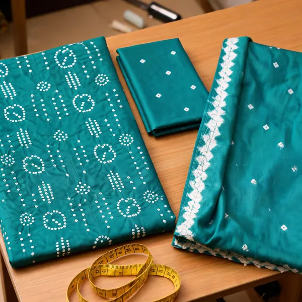 Aahoo_Teal_Blue_Premium_Satin_Cotton_Bandhani_Suit_Set_With_Full_Bandhej_Dupatta