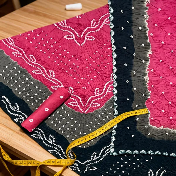 Aahoo_Rani_Pink_3D_Multi_Leheriya_Bandhej_Satin_Cotton_Suit