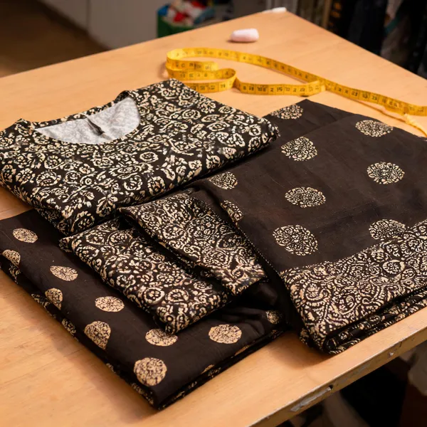 Aahoo_Premium_Pure_Cotton_Batik_3_Piece_Suit_Coffee_Brown