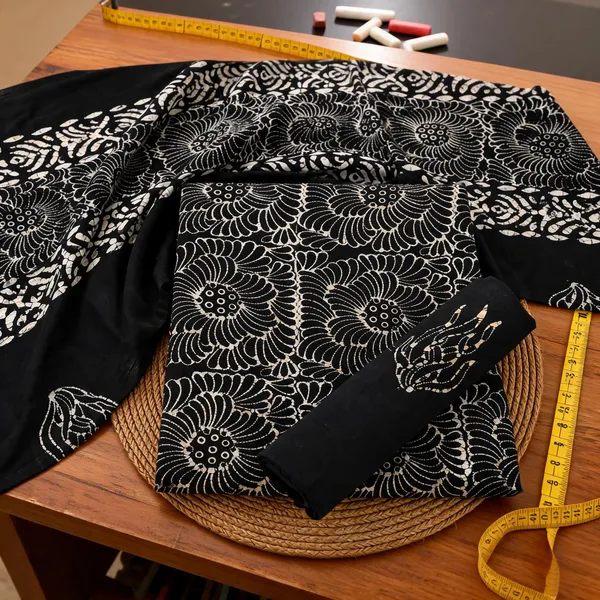 Premium_Cotton_Batik_Fabric_Midnight_Black_Floral_Print