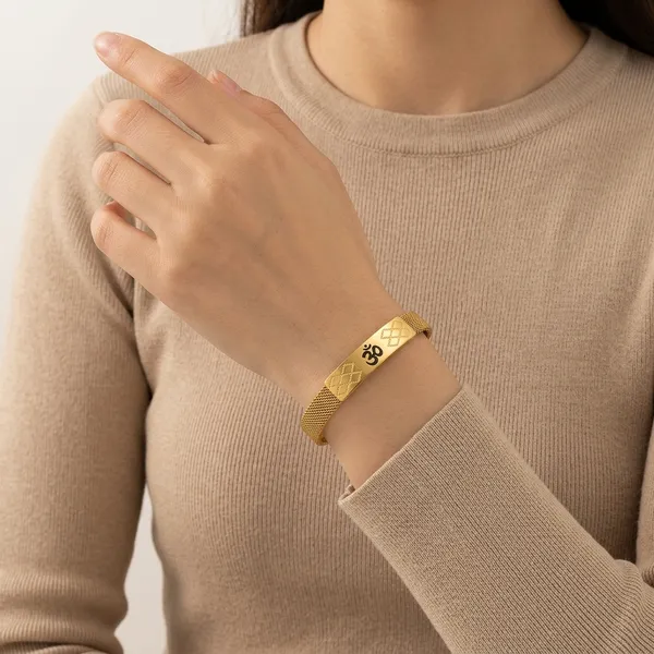 Golden_Om_Symbol_Bracelet_-_Pack_of_2