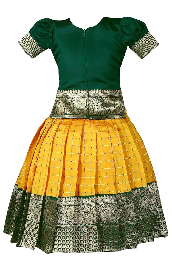 Girls_Taffeta_Silk_Lehenga_Choli