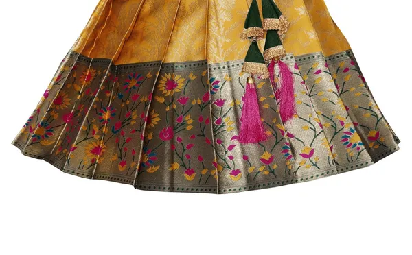 Girls_Pattu_Pavadai_Dress