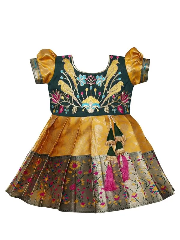 Girls_Pattu_Pavadai_Dress