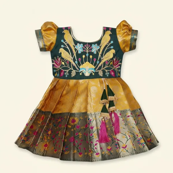 Girls_Pattu_Pavadai_Dress