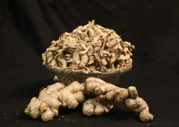 Fresh_Ginger_Root_For_Cooking_And_Health