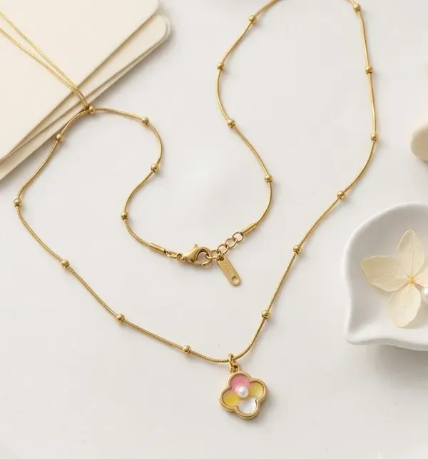 Gold_Multicolour_Alloy_Metal_Enamel_Floral_Pearl_Pendant_Necklace_For_Women