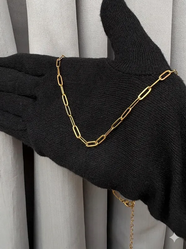 Gold_Tone_Chain_Necklace_With_Enamel_Charms