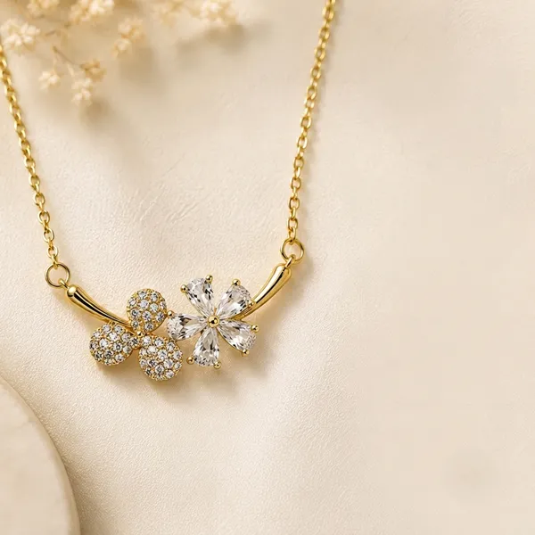 Sparkling_Blossom_Pendant_Chain