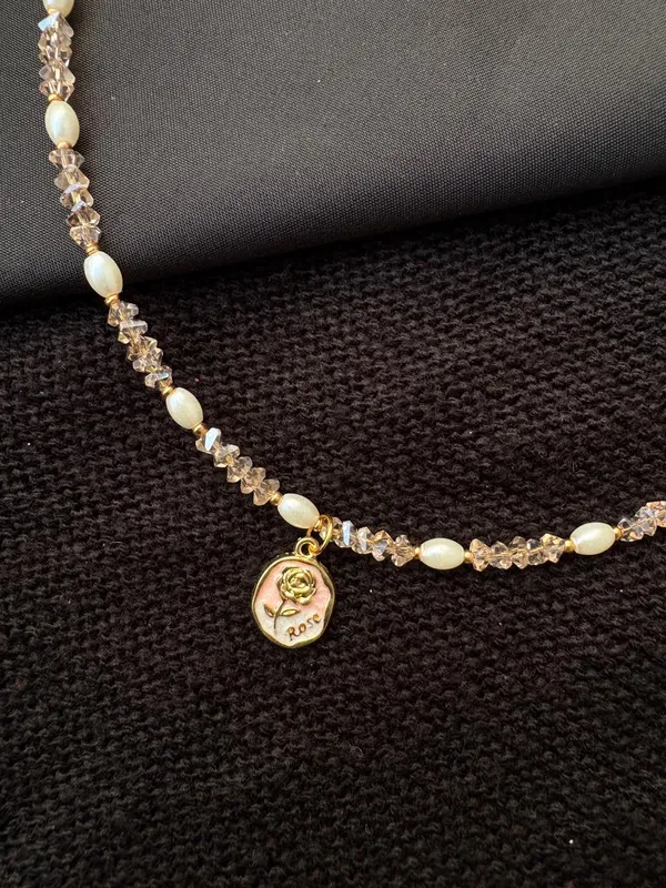 White_Freshwater_Pearl_Crystal_Beaded_Gold_Tone_Pendant_Necklace_For_Women