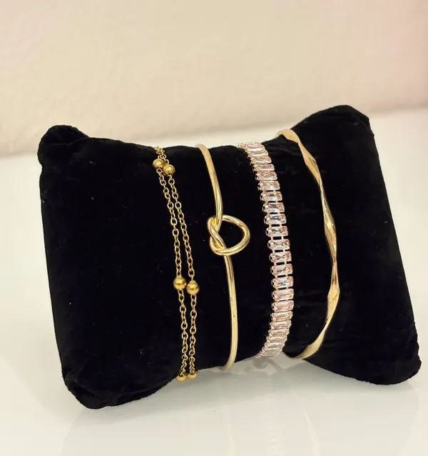 LEYANA_4-Piece_Gold_Plated_Layered_Bracelet_Set_for_Women