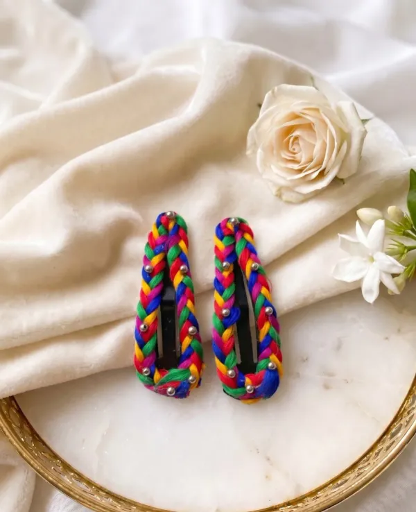 Multicolour_Metal_Hair_Snap_Clip_With_Multicolour_Braided_Fabric_Cover