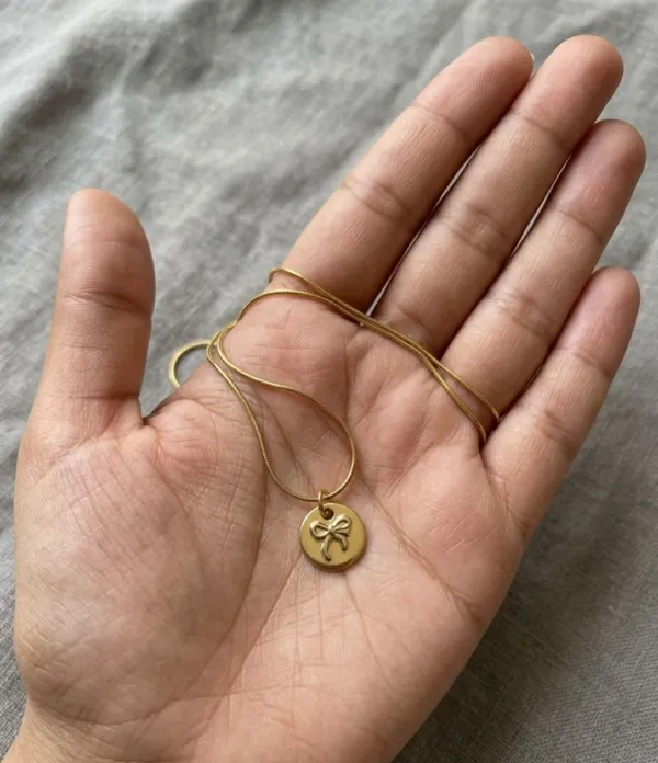 Gold_Toned_Clover_Charm_Snake_Chain_Necklace