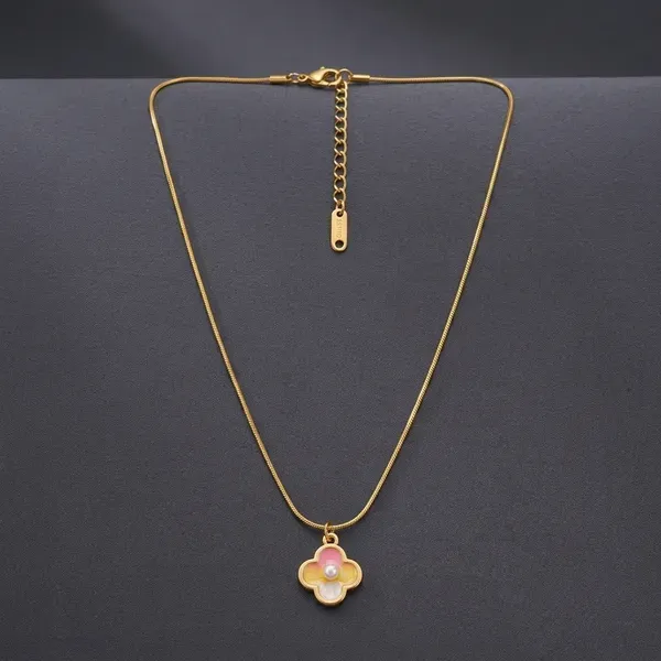 Gold_Tone_Enamel_Clover_Pendant_Chain_Necklace_For_Women