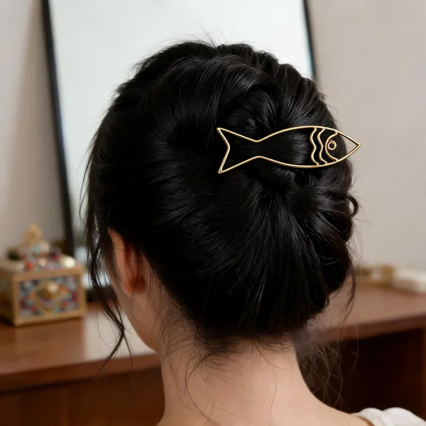 Golden_Brass_Dokra_Fish_Design_Hair_Pin_For_Women