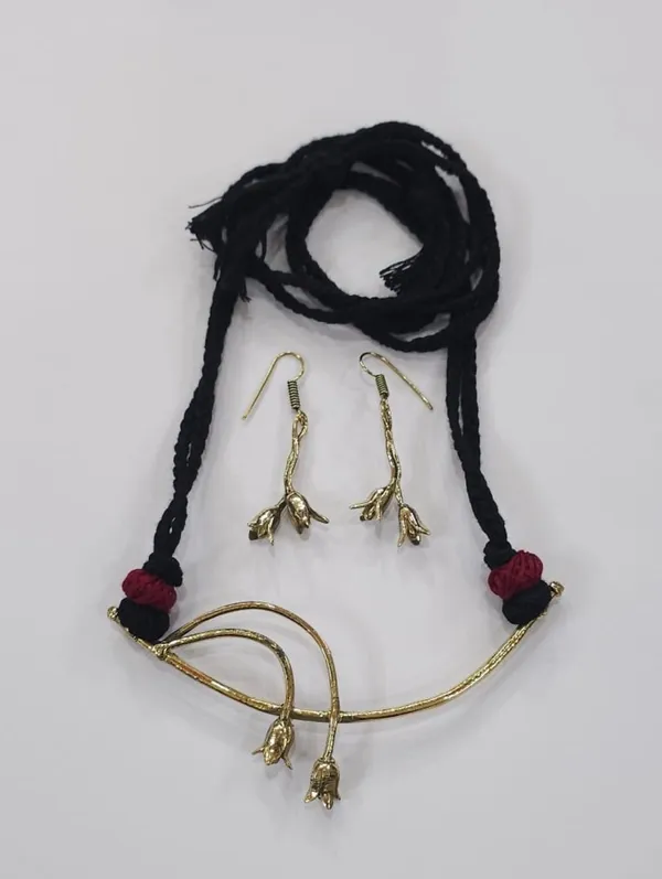 Golden_Yellow_Brass_Dokra_Flower_Pendant_Yellow_Braided_Thread_Necklace_and_Earings