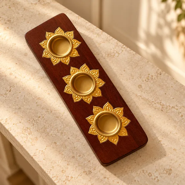 Lotus_3_Tea_Light_Holder