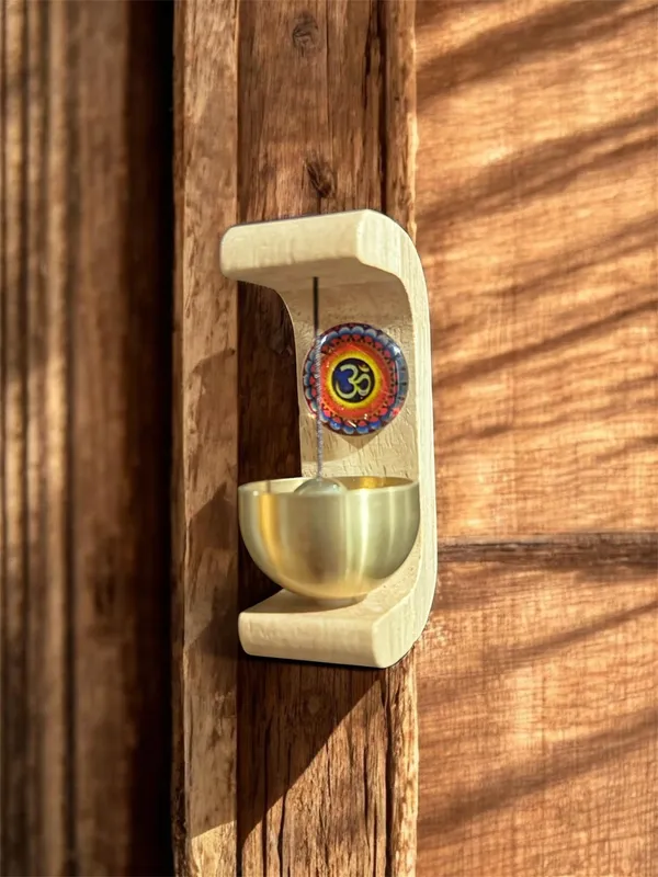 Magnetic_Wooden_Door_Bell_-_Premium_Solid_Wood_with_OM