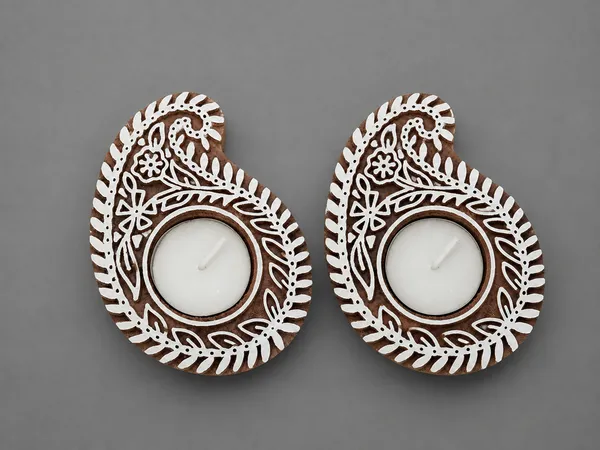 Ornate_Paisley_Tealight_Candle_Holder_Pair