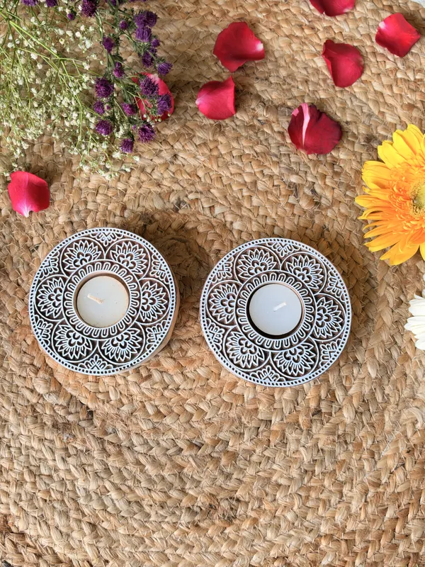 Shwet_Pushp_–_Wooden_Tealight_Holder_Set
