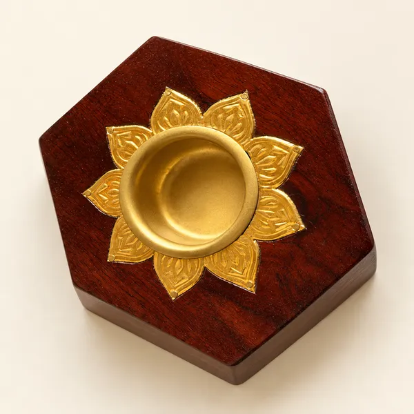 Wooden_&_Brass_Lotus_Tealight_Holder