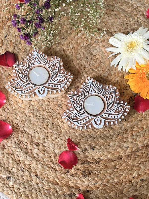 Wooden_Lotus_Flower_Design_Tealight_Candle_Stand