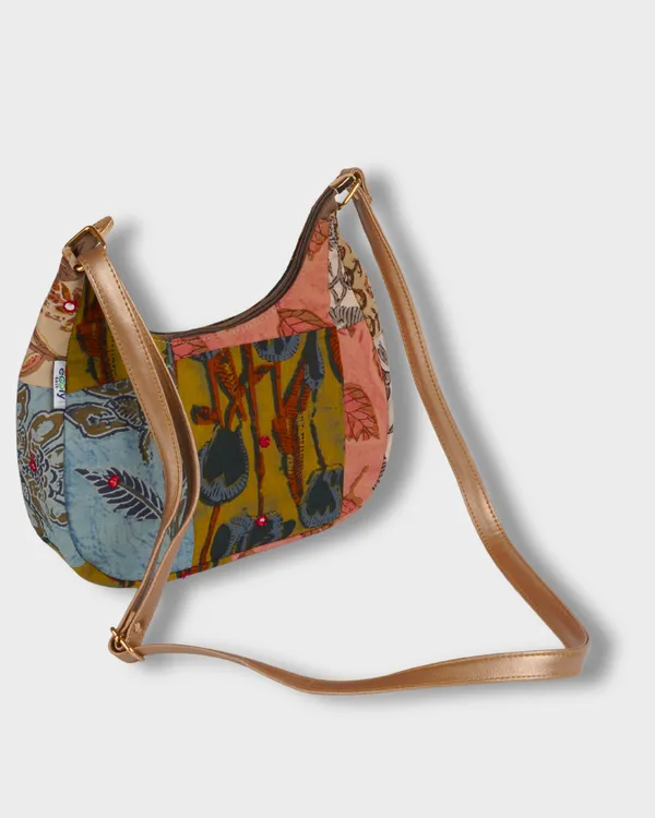 Earthy_Tones_Patchwork_Crescent_Shoulder_Bag